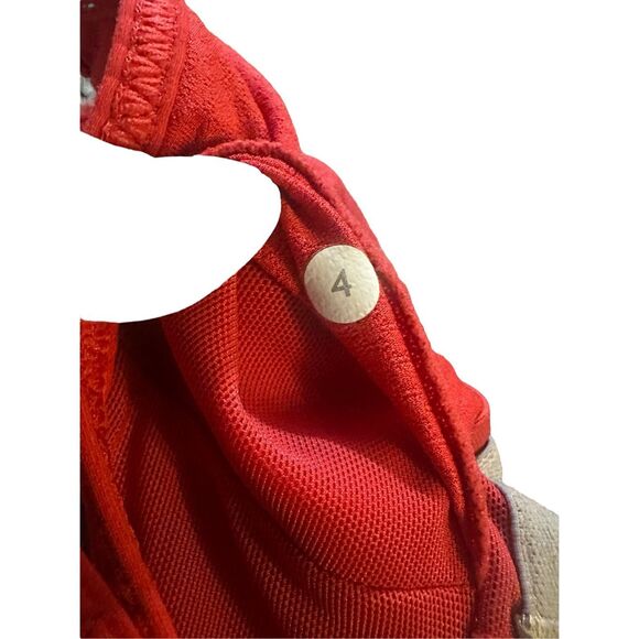 Very nice LULULEMON Hot Tomato Red Classic Cross Back Tank Top Womens size 4 GO - Picture 8 of 9
